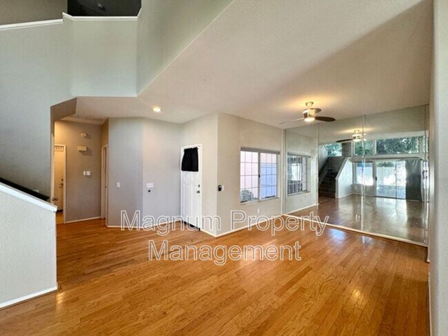 Building Photo - 40085 Temecky Way