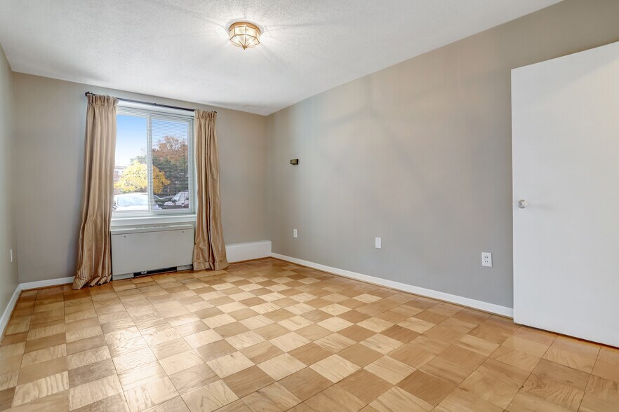 Bedroom - 3000 Spout Run Pkwy