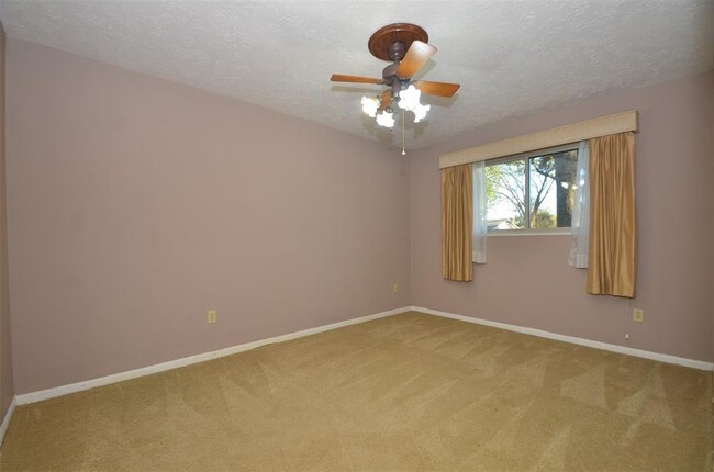 Building Photo - 13722 Lynnwood Ln