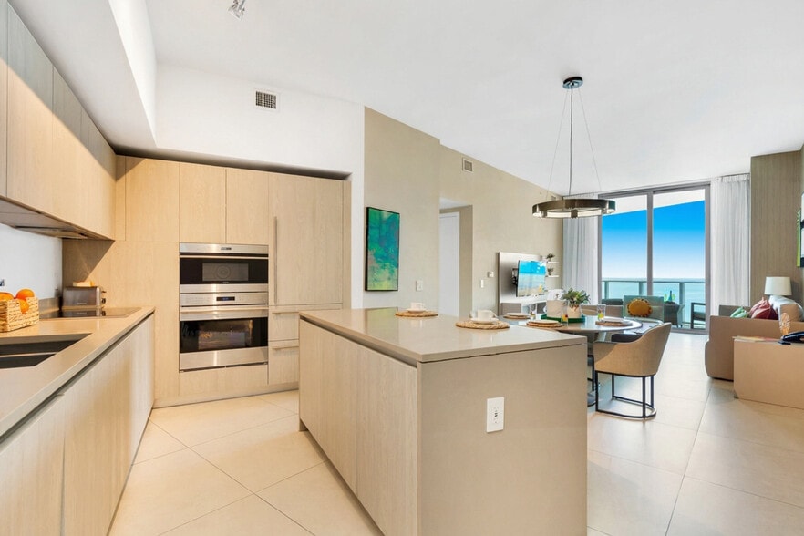 Building Photo - 4111 S Ocean Dr