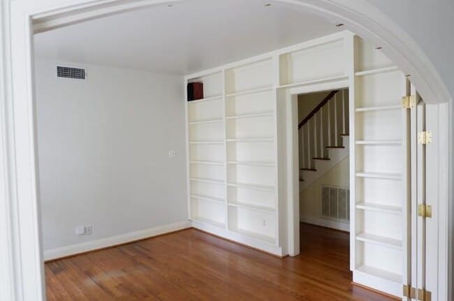 Building Photo - 2203 Griswold Ln