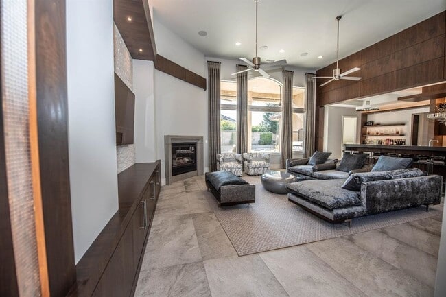 Building Photo - Luxury Unfurnished Single-Story Custom Home for Lease in Copper Ridge