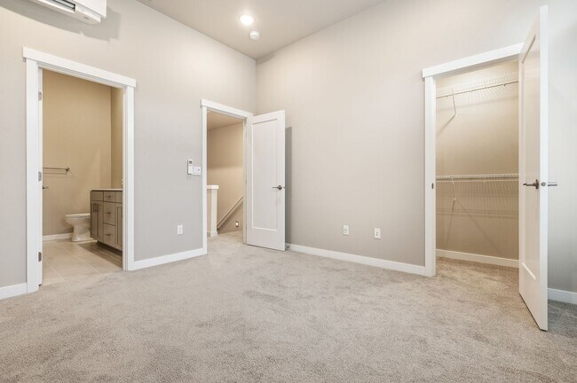 Building Photo - 1288 Sf | 2 Bedrooms 2.5 Bath | 2 Car Garage | $3,300