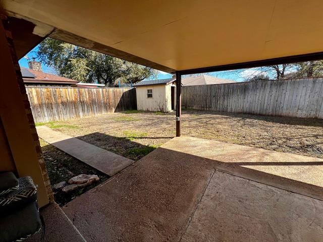 Building Photo - 4649 Oak Knoll St