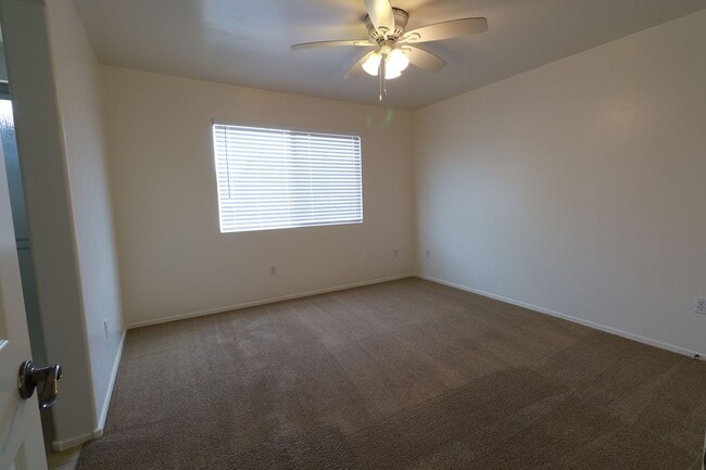 Building Photo - Great Location! 3Bed 2Bath House