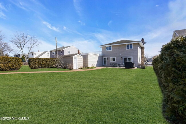 Building Photo - 606 North Blvd