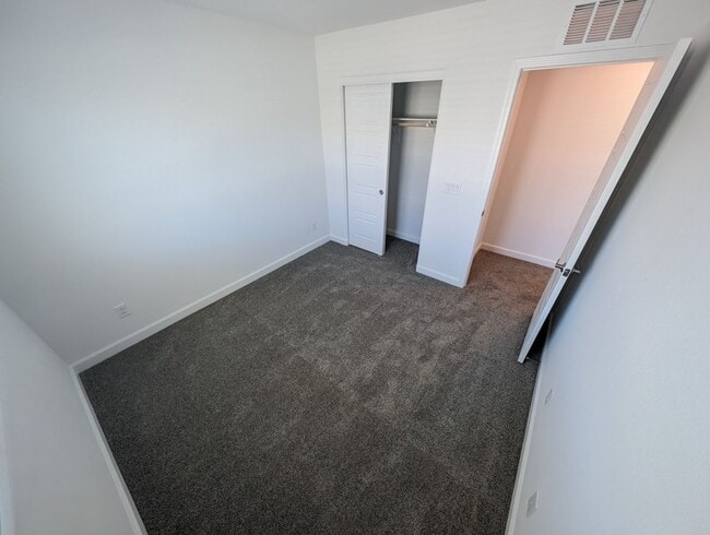Building Photo - 3509 Golden Chariot Ave