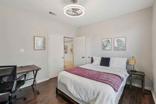 Building Photo - 5825 Shetland Cir