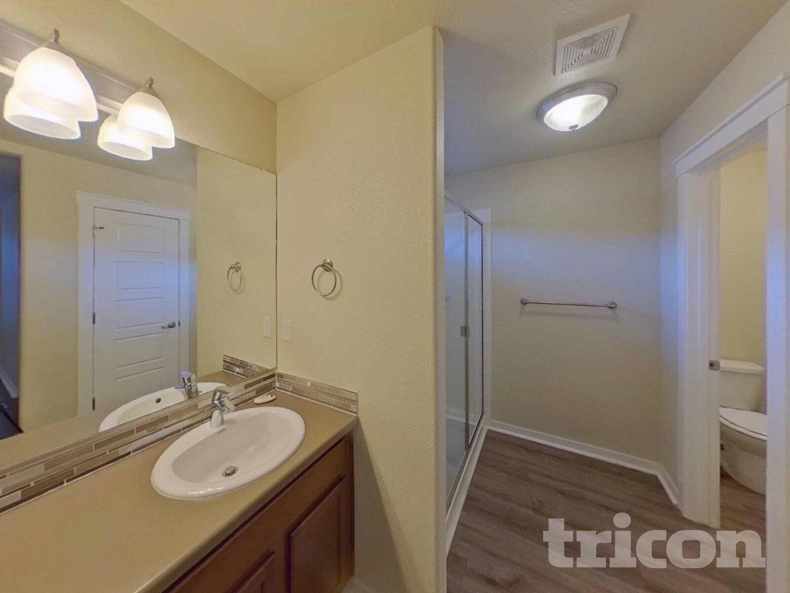 Building Photo - 2482 Ellingwood Dr