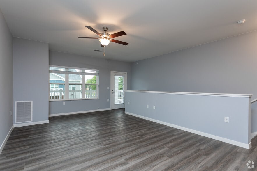 2BR, 2BA - Diamond Ridge Apartments