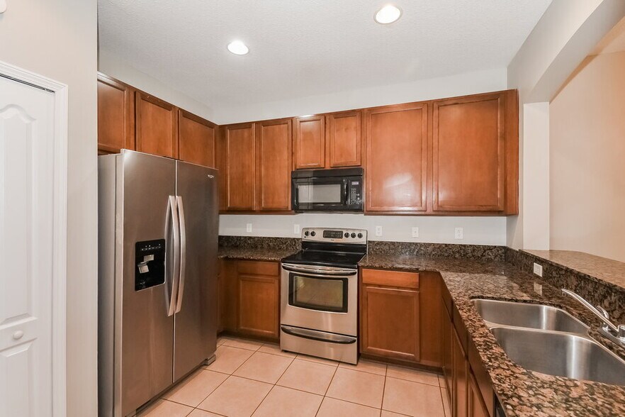 Building Photo - 11997 Alexandra Dr