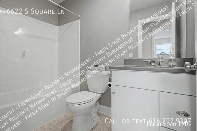 Building Photo - 6622 S Square Ln