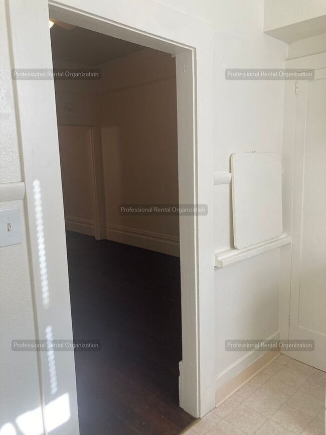 Building Photo - One bedroom Gem in Heart of Quaint, Historic West Petaluma