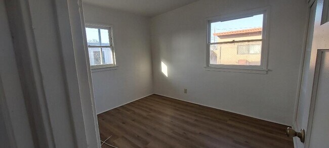 Bedroom 2 - 1252 Vine St