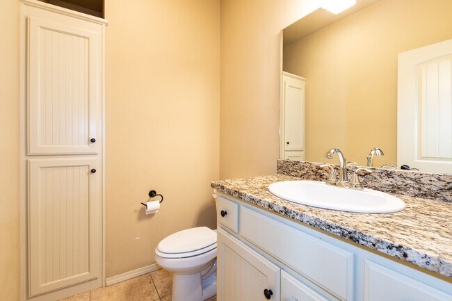 Building Photo - Beautiful 3 Bedroom, 2.5 Bath Home in Jenks