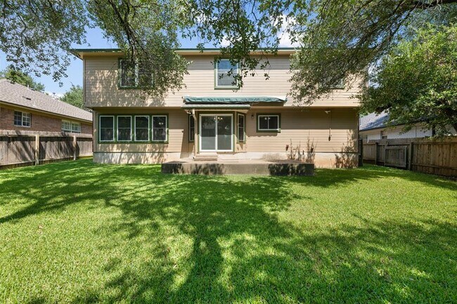 Building Photo - 3635 Flora Vista Loop