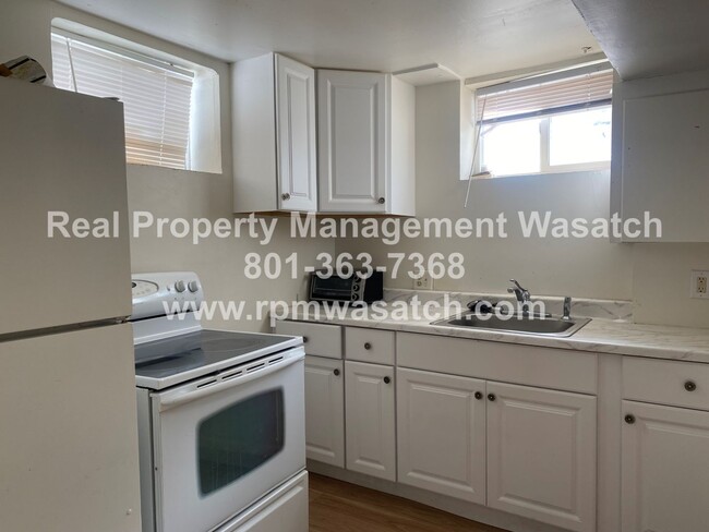 Building Photo - Come See this 1 bedroom 1 bath basement ap...