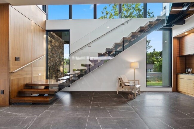 Building Photo - 3500 Cactus Wren Way