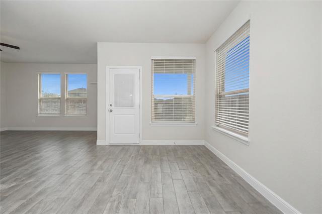 Building Photo - 16032 Farringdon St