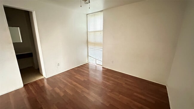Building Photo - 425 Hawthorne St