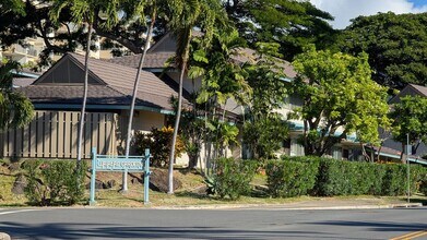 Building Photo - Newly Remodeled 2 bed 2 Bath Townhouse at Waialae Gardens in Kahala