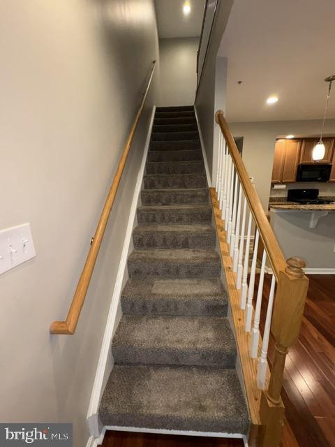 Building Photo - 7506 Stoney Run Dr