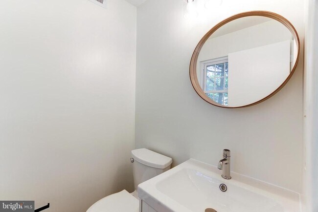 Building Photo - 2135 Derby Ridge Ln