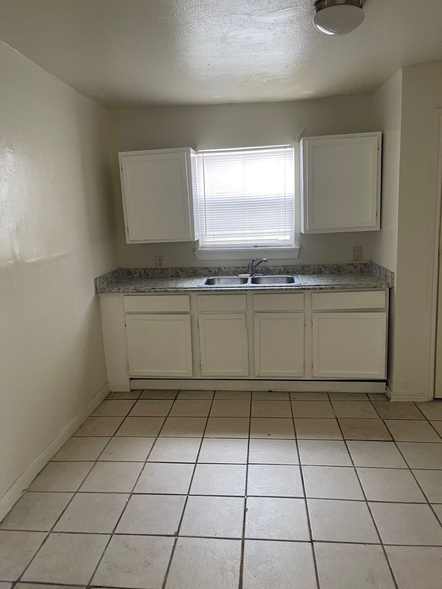 Building Photo - 4802 Dove Springs Dr