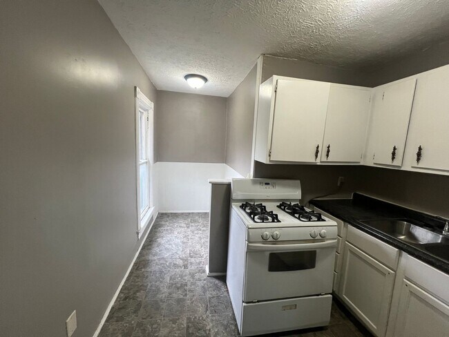 Building Photo - Vine duplex