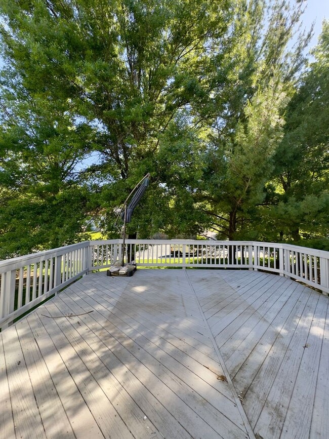 Building Photo - Charming 3 Bedroom/2.5 Bathroom Townhome in Randallstown, MD!