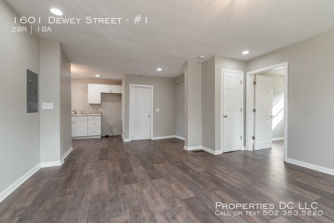 Building Photo - 1601 Dewey St