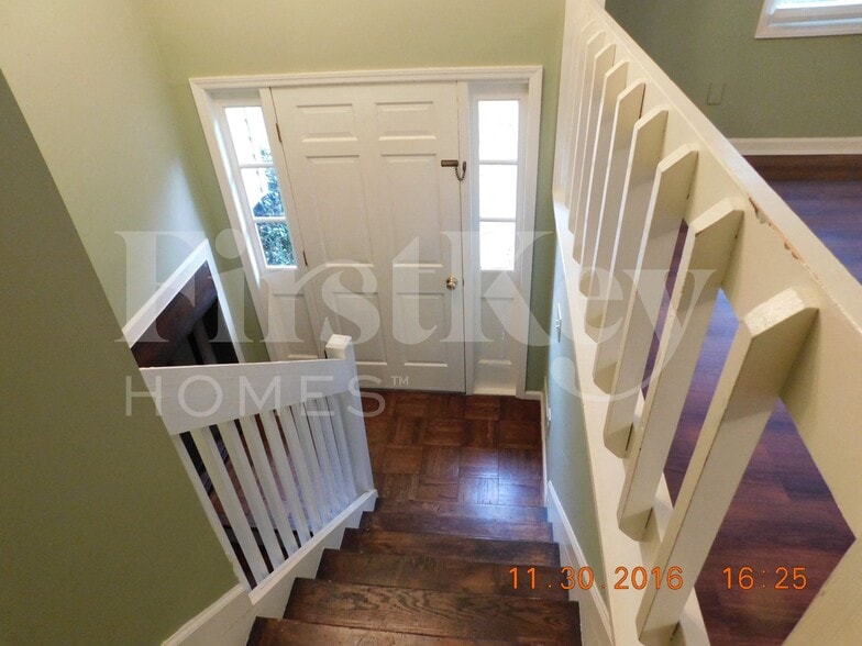 Building Photo - 2642 Shady Valley Rd