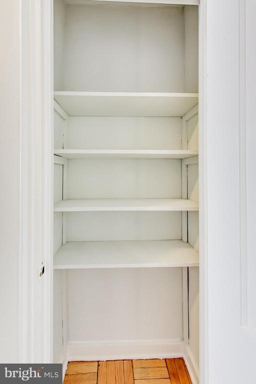 Building Photo - 1722 N Quinn St