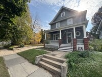 Building Photo - 980 6th St E