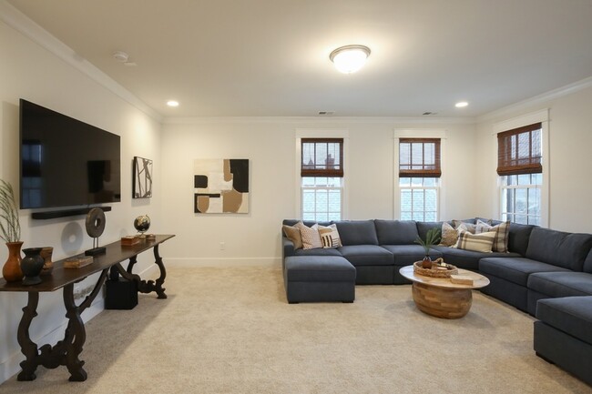 Building Photo - 237 Stephens Valley Blvd