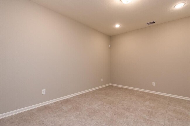 Building Photo - 163 Axlewood Ct
