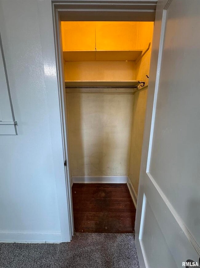 Building Photo - 1622 Washington St