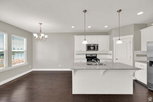 Building Photo - 931 S 2040 W