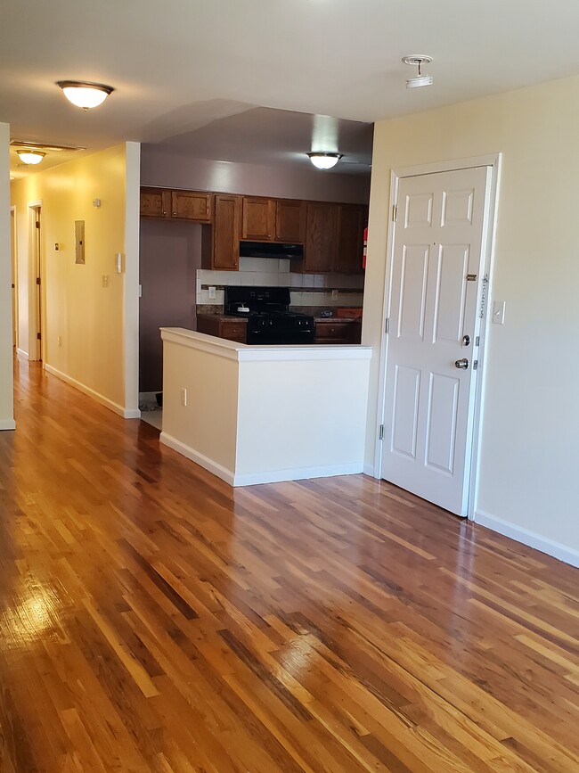 DINING ROOM - 14 Seymour Ave