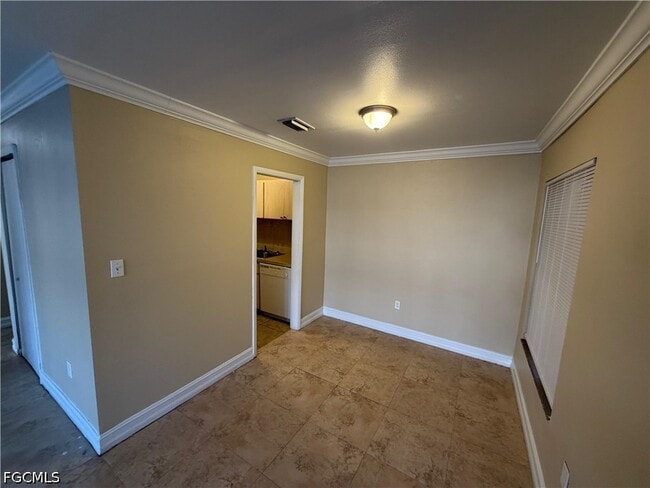 Building Photo - 1830 Maravilla Ave