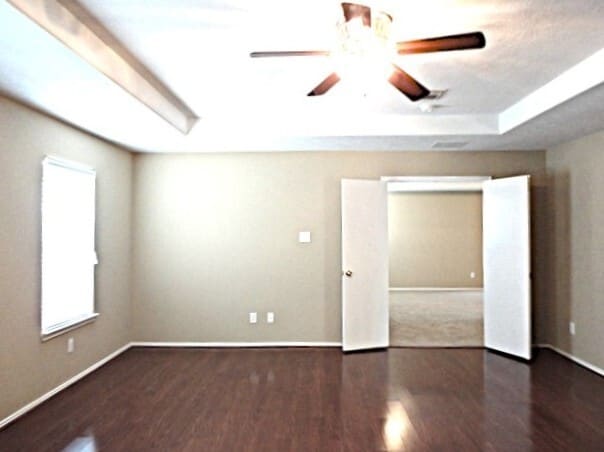 Building Photo - 18227 Thicket Grove Rd
