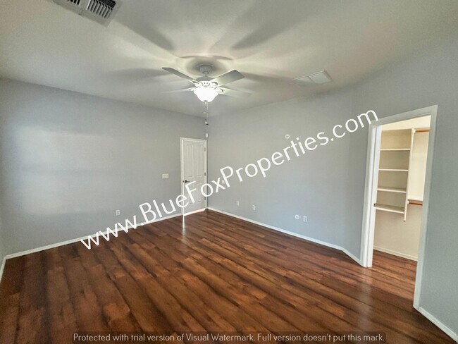 Building Photo - 11930 W Heyburn Dr