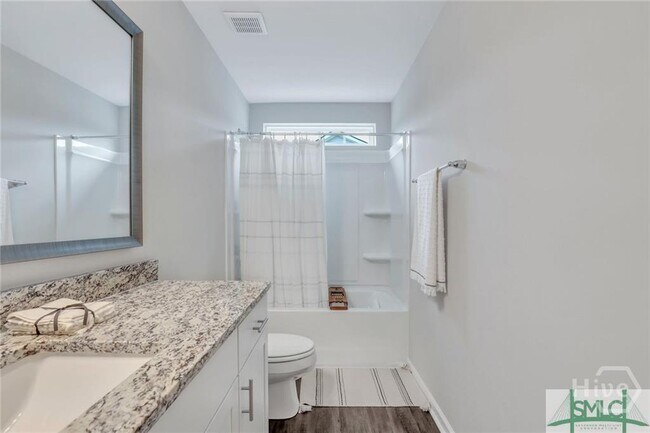 Building Photo - 116 Ainsdale Dr