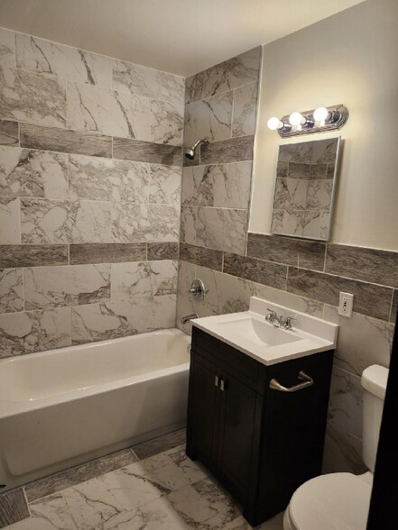 Building Photo - 7147 W Appleton Ave