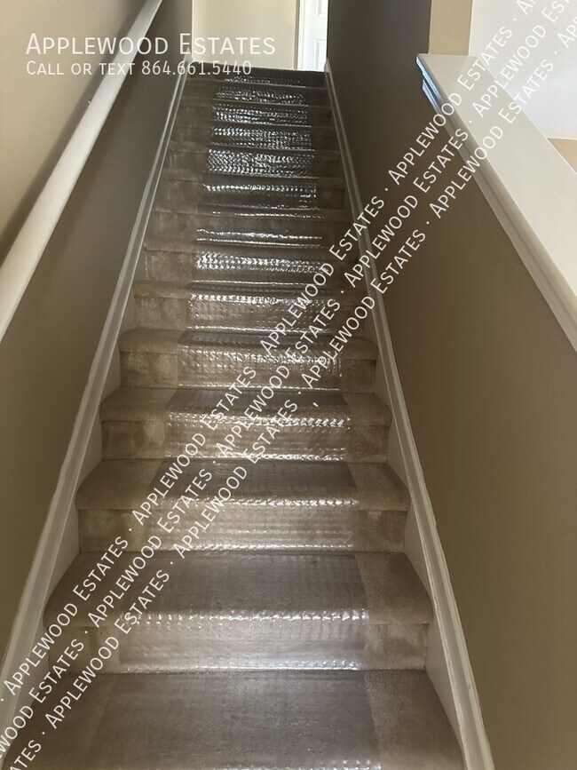 Building Photo - 184 Stonewood Crossing Dr