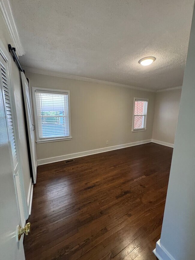 Building Photo - FOR RENT - Haymount Charmer