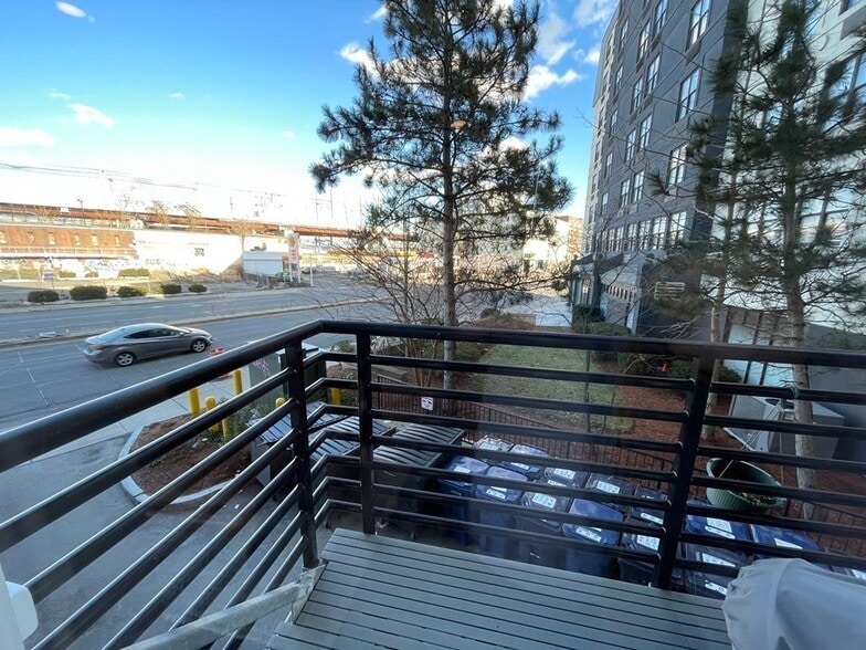 Building Photo - 264 Monsignor Obrien Hwy