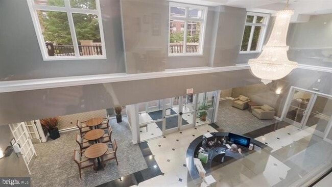 Building Photo - 266 Carson Terrace