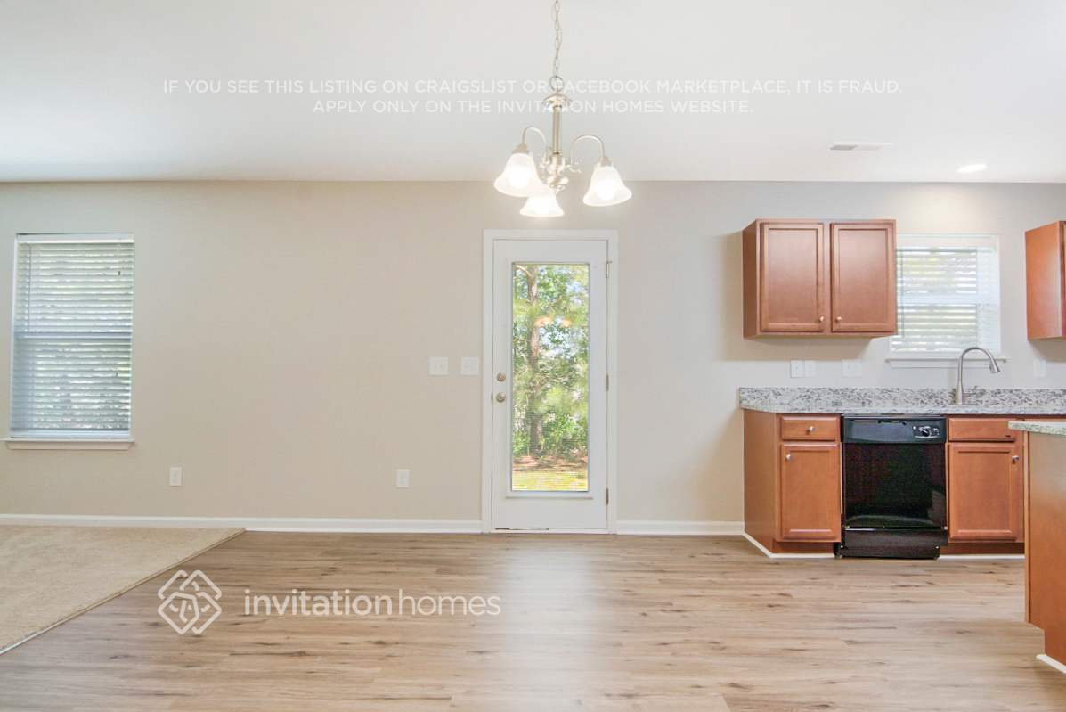 Building Photo - 6813 Planting Ct