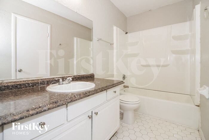 Building Photo - 6635 Wesfield Cove